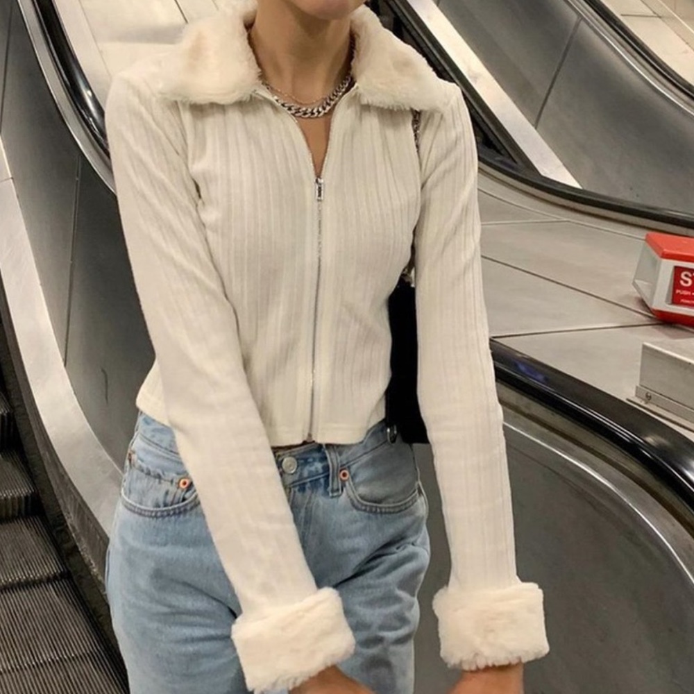 motel faux fur trim sweater